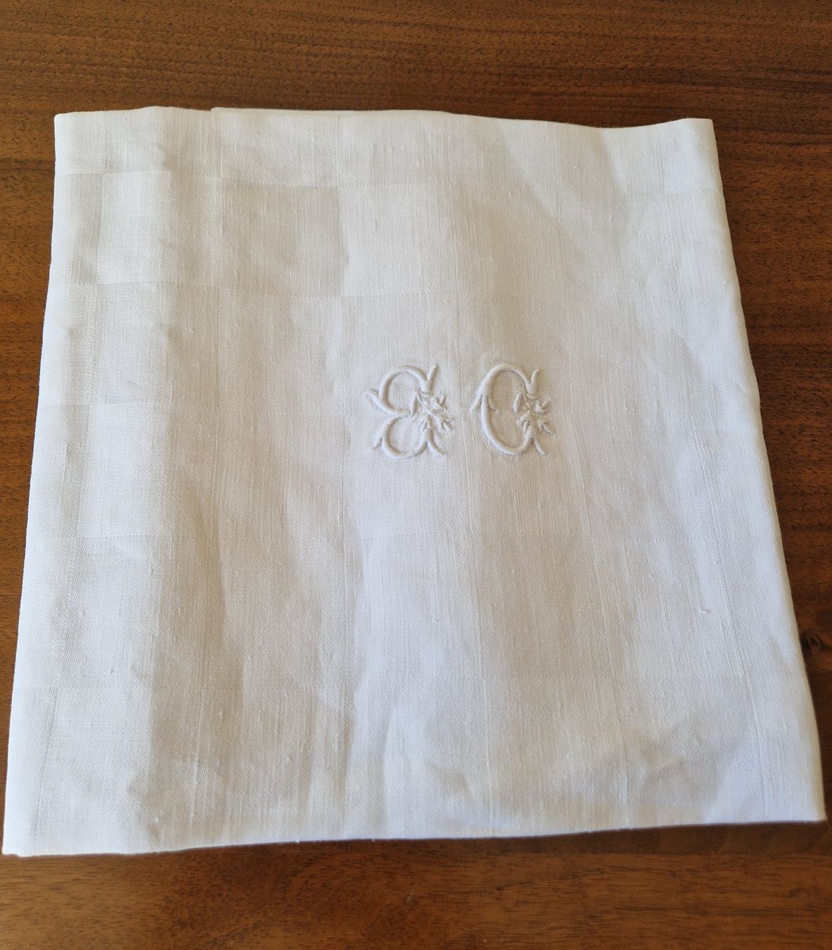 Sonstige Tischwäsche: kleine Tischdecke/ Läufer/ Monogramm – Gebraucht aus Bern von Antikbatik 3