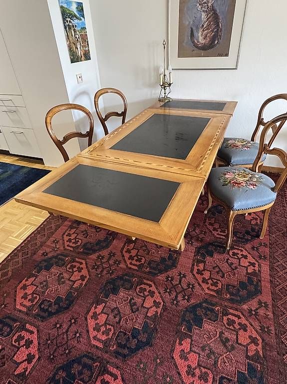 Tischset: Eleganter Schiefertisch mit vier passenden Stühlen – Gebraucht aus Oberengstringen von Pitoer 1