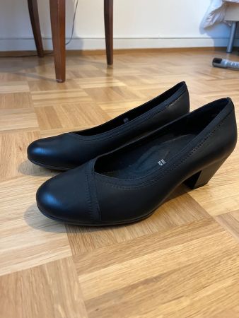 Schuhe (Leder) 39