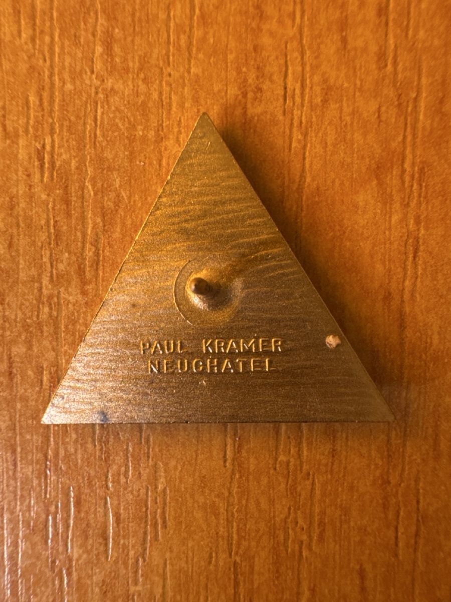 Plaketten & Abzeichen: Pin’s Authier Ski  Kramer Authier Vampire  – Gebraucht aus GRAND - LANCY von petitpain67 1
