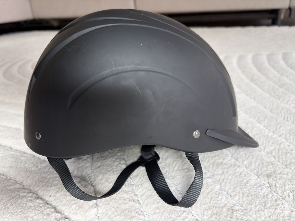 Decathlon Caschi: Reithelm schwarz Kinder – Usato da Rickenbach SZ venduto da Ando666 2