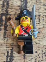 lego figurine pi022 Pirate Shirt with Knife,