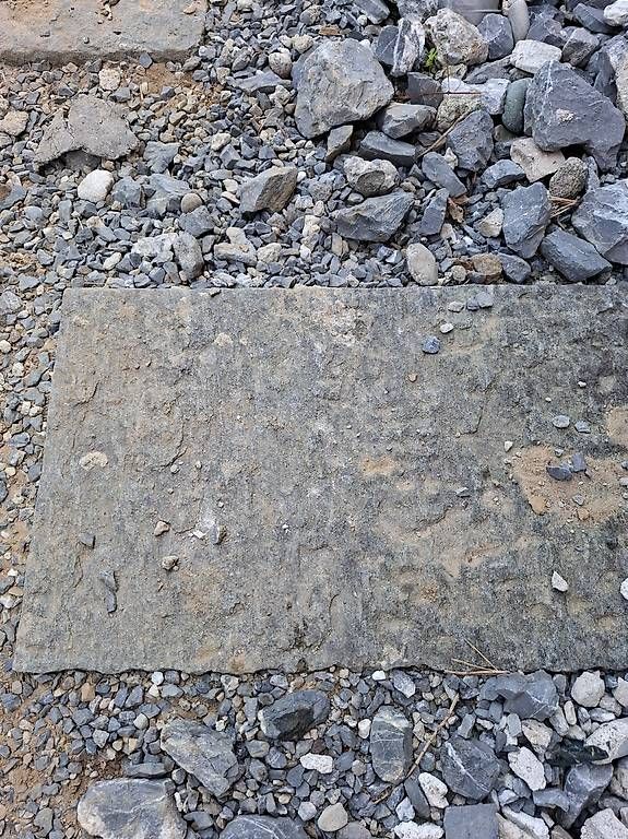 Plateaux: 19 hochwertige und extrem massive Granitplatten. – D'occasion à Sempach Station par arggg 3
