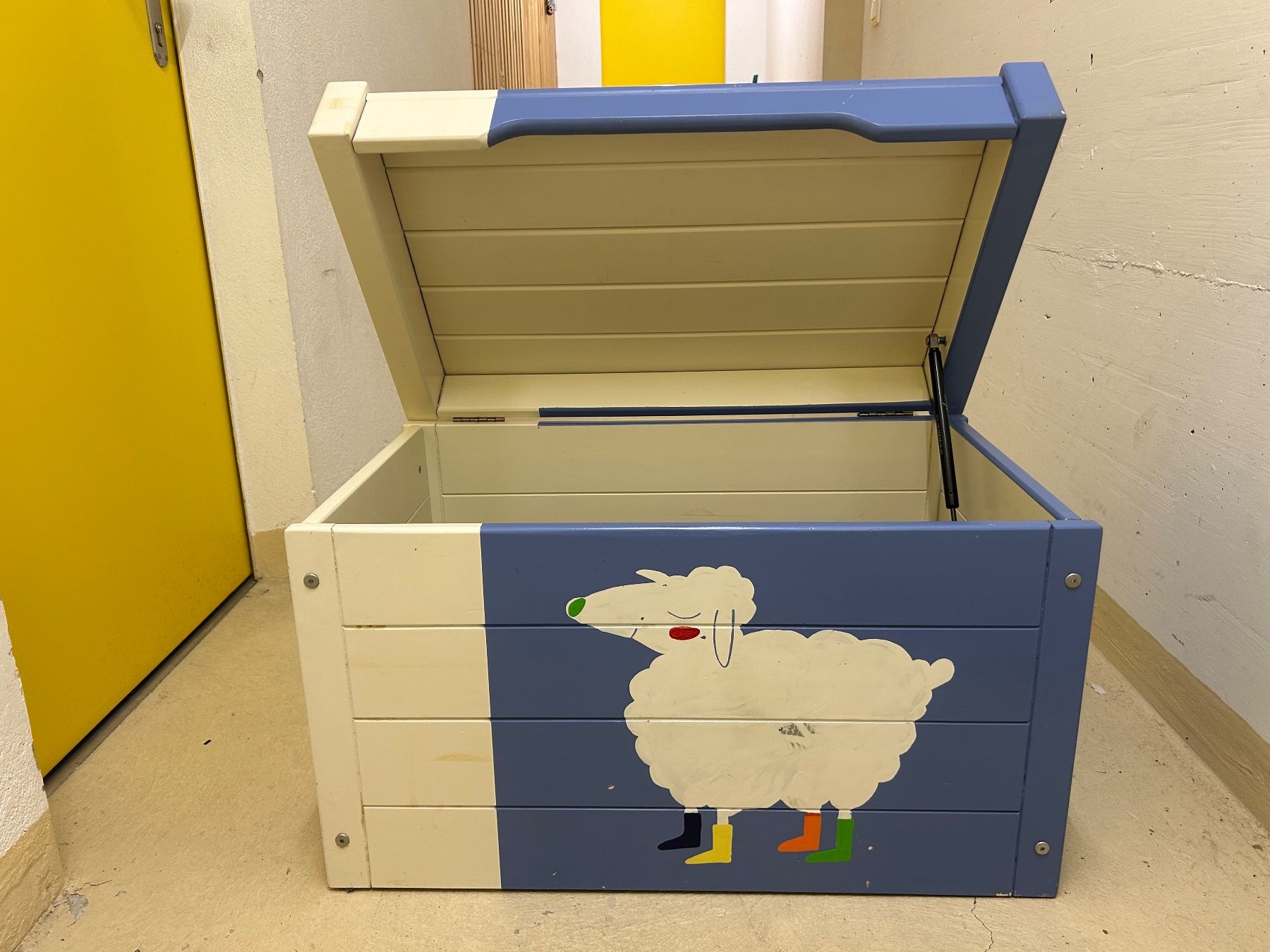Cassapanche: Coffre pour enfants – Usato da Bellevue venduto da nic_r2fh 1