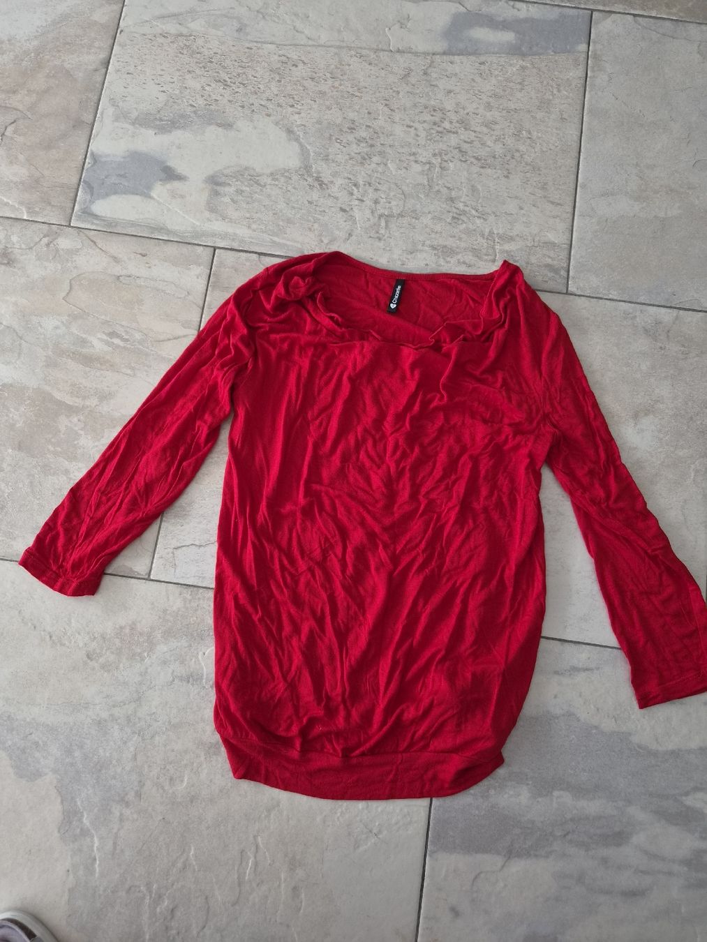 T-shirt: Chicoree Damen 3/4-Shirt Rot Grösse S – Usato da Niederrohrdorf venduto da Miripfiri 2