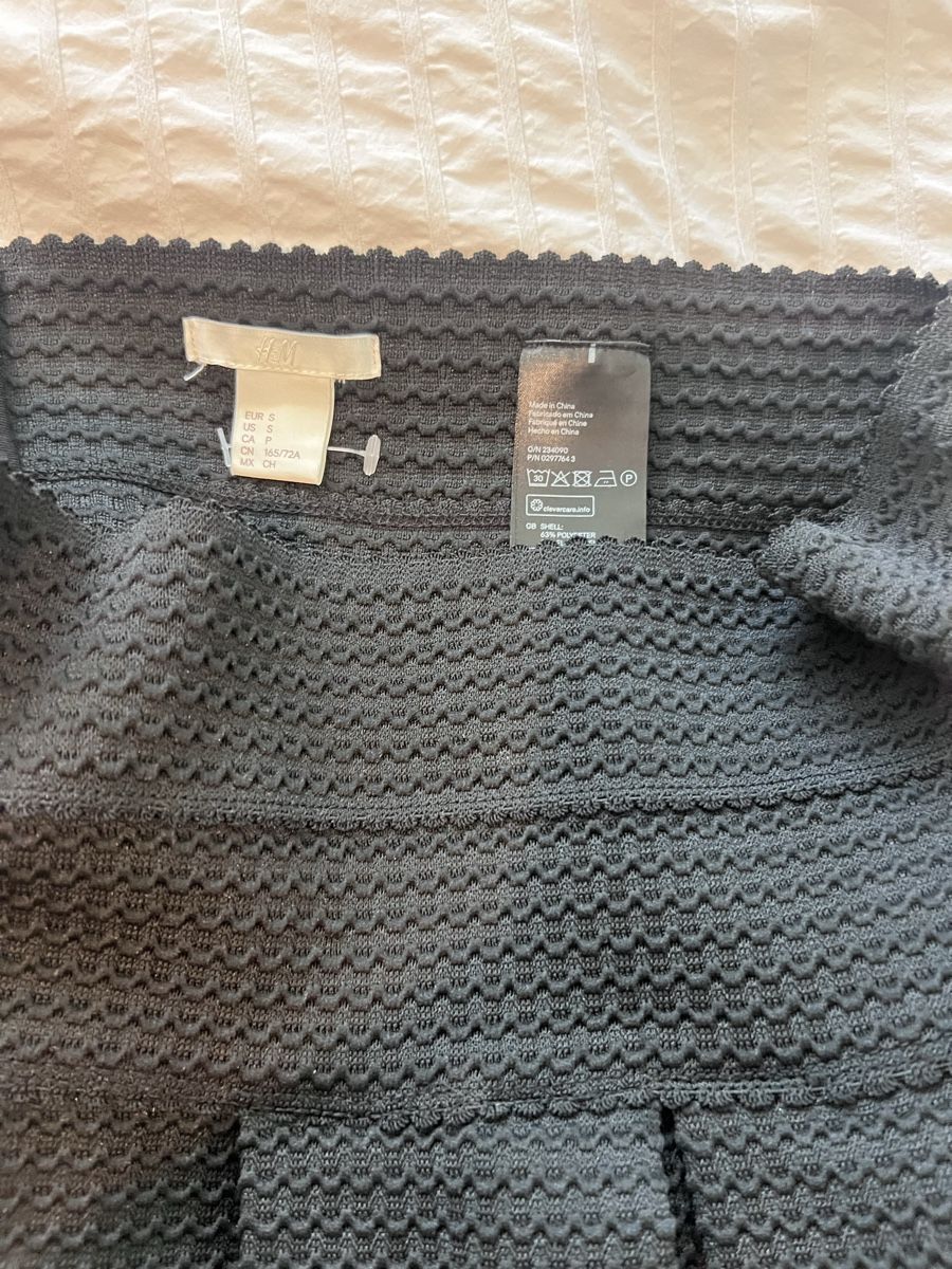 H&M Gonne: Black skirt – Usato da Zürich venduto da ale_6ks9