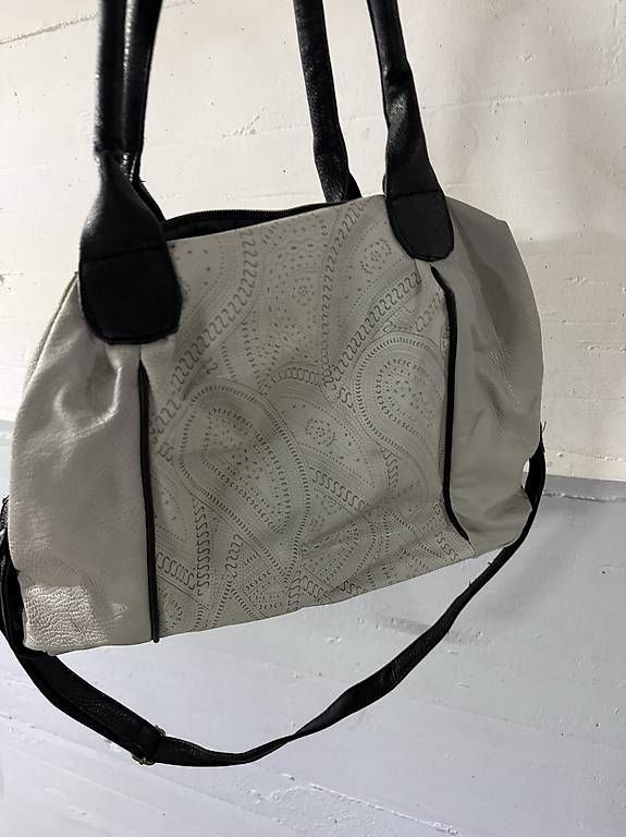Borse da donna: Borsa a spalla – Usato da Pregassona venduto da mar_2jjh 1