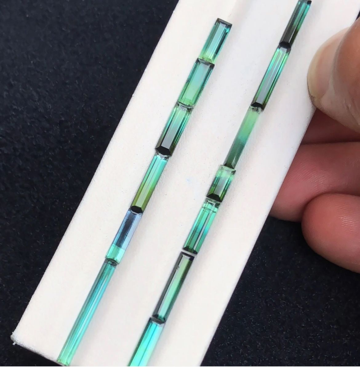Pietre preziose: 9.75ct Bicolor Tourmalin Lot – Usato da Horn venduto da MBGemstones 1