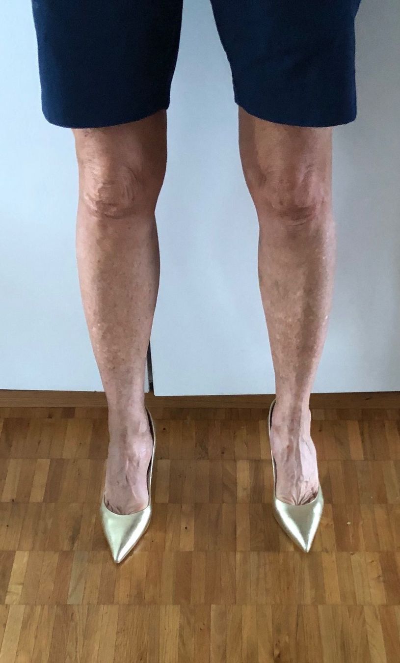 Scarpe da donna: SCHUH Goldene Pumps – Nuovo (secondo la descrizione) da Adliswil venduto da Jessik0 1