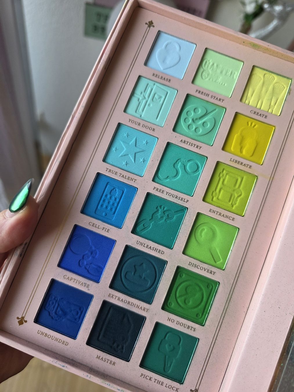 Make-up: P.Louise Palette - Unlock Your Creativity – Gebraucht aus Uster von mikedizzy84 1