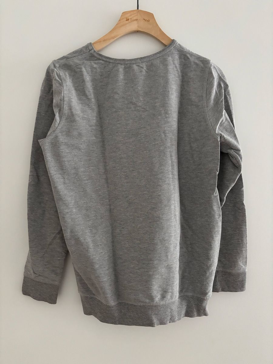 Maglioni & Felpe: Grauer Damenpullover mit schwarzem Ornamentmuster – Usato da Luzern venduto da aloevira 4