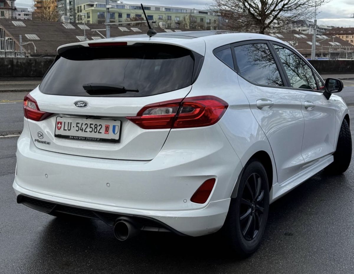 Wunderschone Fiesta St Line Fotos