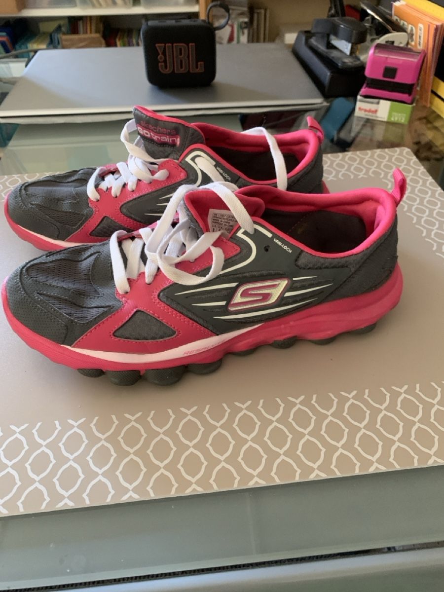 Skechers Scarpe da donna: Skechers / Gotrain 38 – Usato da Amriswil venduto da SCHLOSSGEISTLI 1