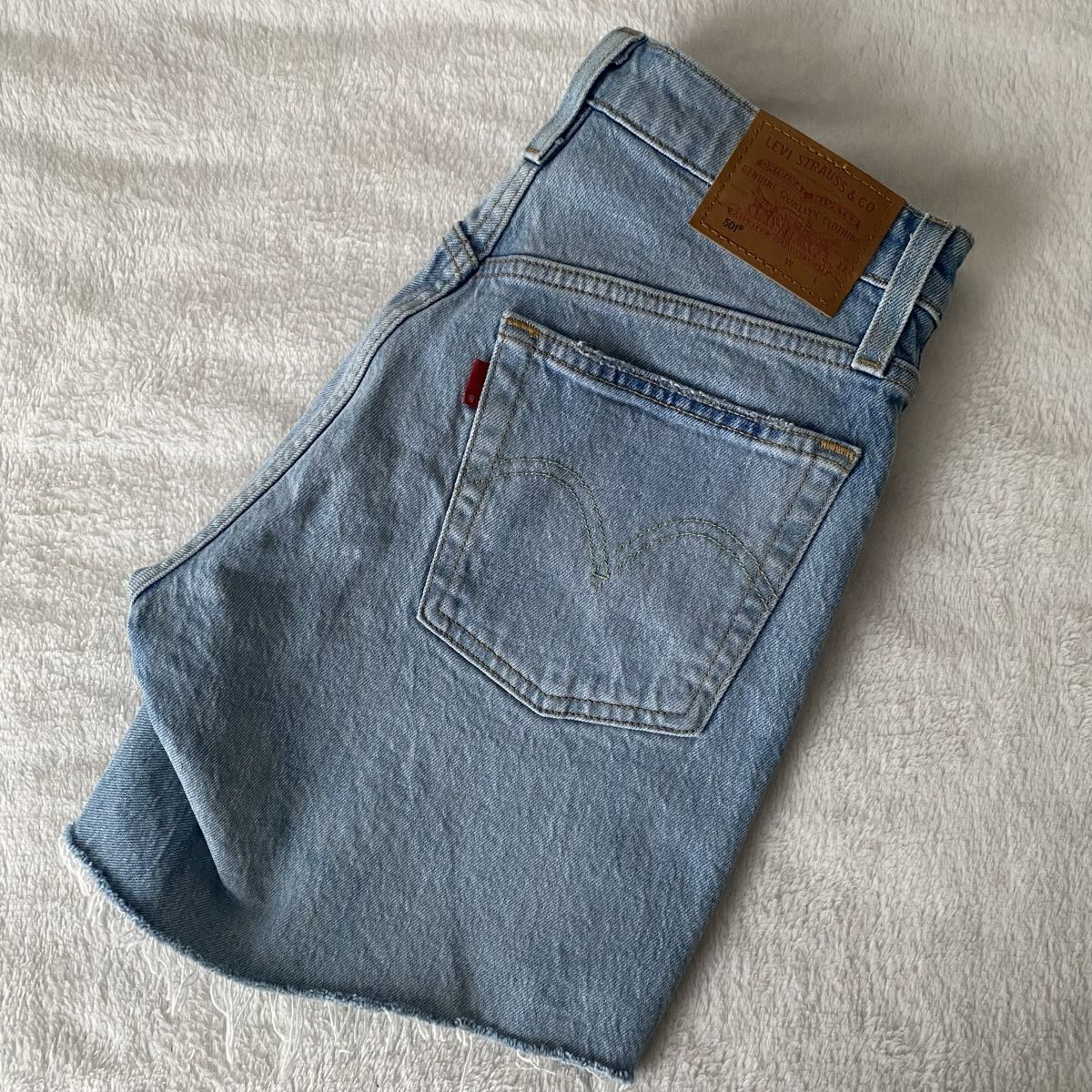 Levi's Pantaloni: Levis 501 Shorts W24 NEU – Nuovo (secondo la descrizione) da Givisiez venduto da dor_xb9k 1