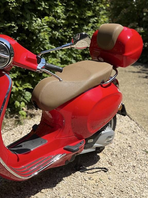 Scooters: Vespa Primavera 125 iGet sehr gepflegt & fahrbereit – Gebraucht aus Bern von mon_c8fj 2