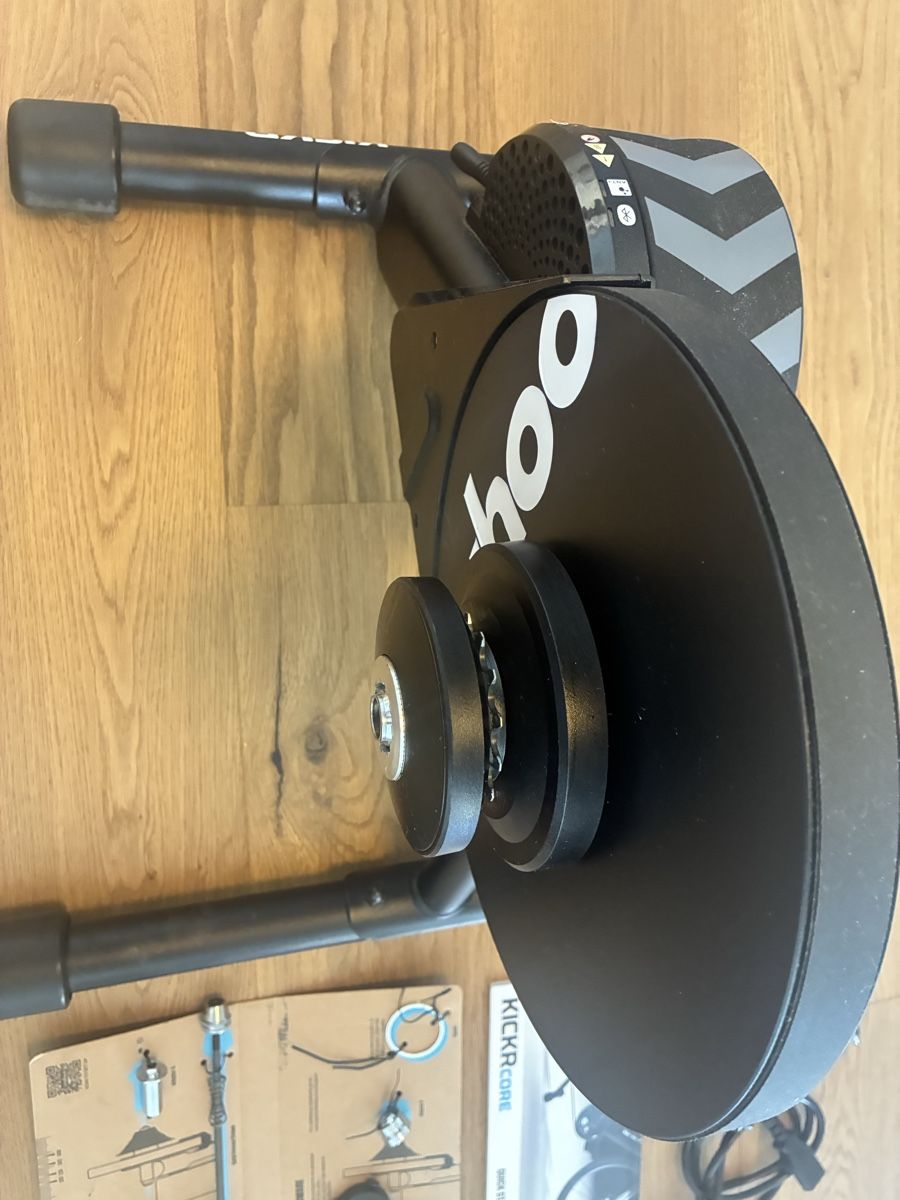 Wahoo Hometrainer: Wahoo KICKR CORE Zwift One Smart Trainer – Usato da Basel venduto da markpjacob 2