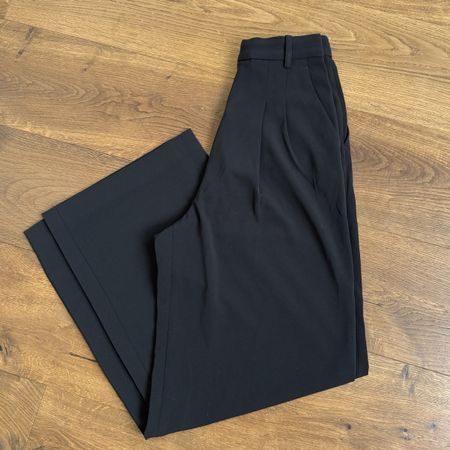 H&M Anzughose schwarz – High Waist / Wide Leg – Gr. 34