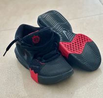 Chaussures basket Lebron Witness 8 noir et rouge Taille 42