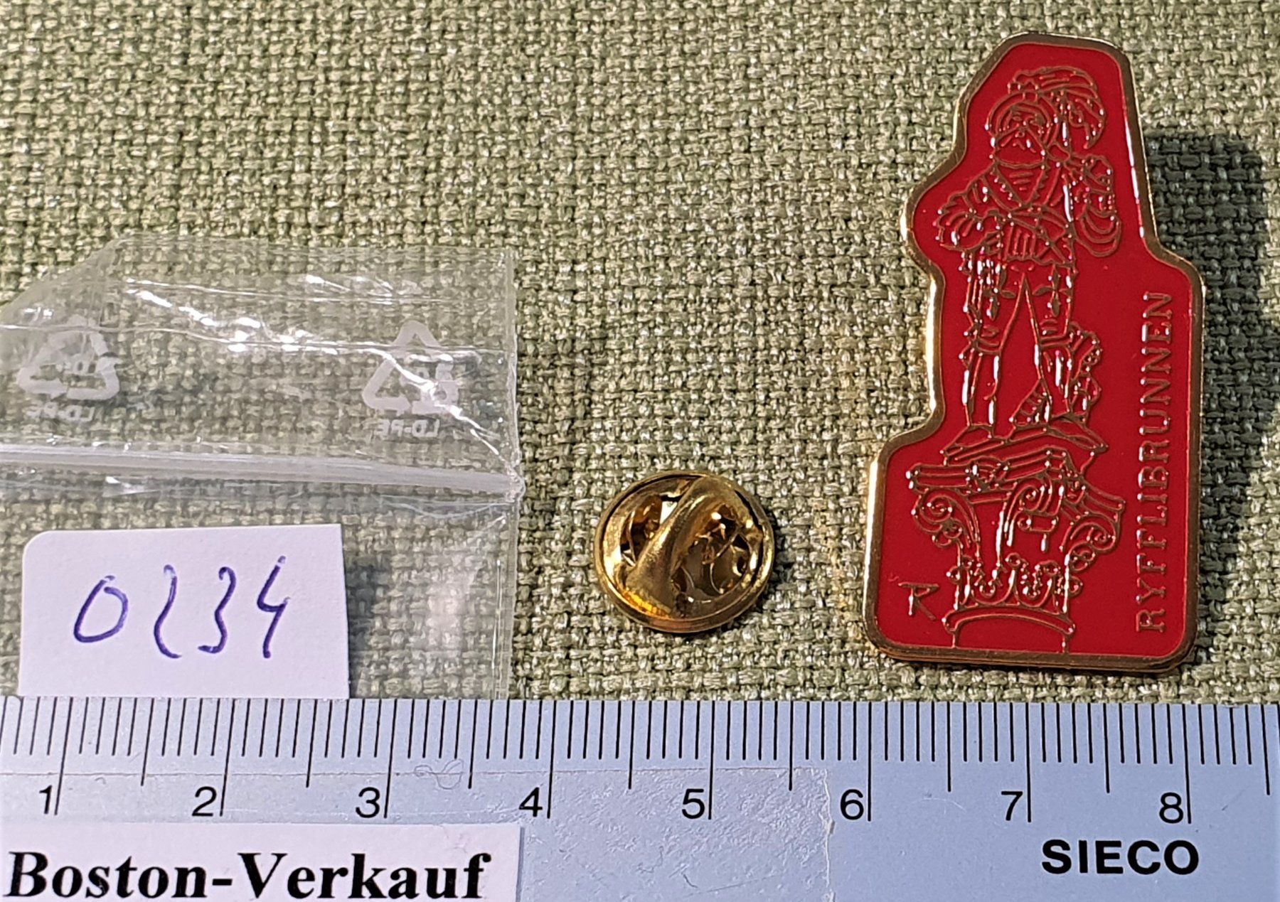 Placchette & Badge: O234 - Pin Bern Ryfflibrunnen – Usato da Reinach BL venduto da Boston-Verkauf 2