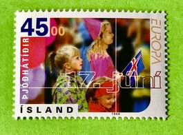 BRIEFMARKEN AUS Island UNGESTEMPELT  Siehe Original Fotos. 