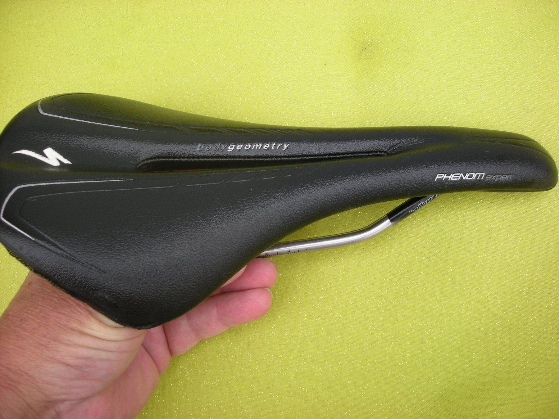 Ersatzteile: Rennvelo Sattel "Phenom" mit Body Geometry – Gebraucht aus Spreitenbach von Sniper8952 2