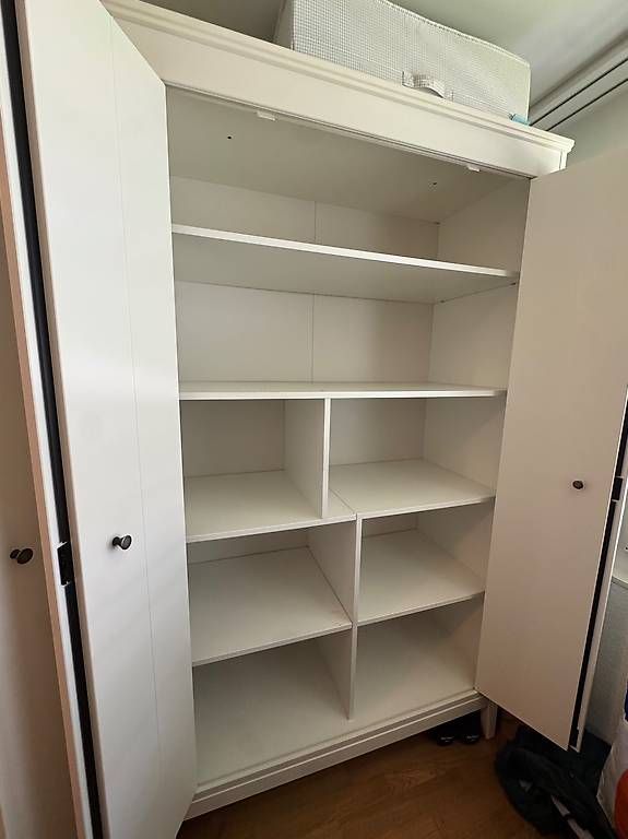 Ikea Armadi: Idanas Ikea Schrank mit Tablar – Usato da horw venduto da jen_k2bb