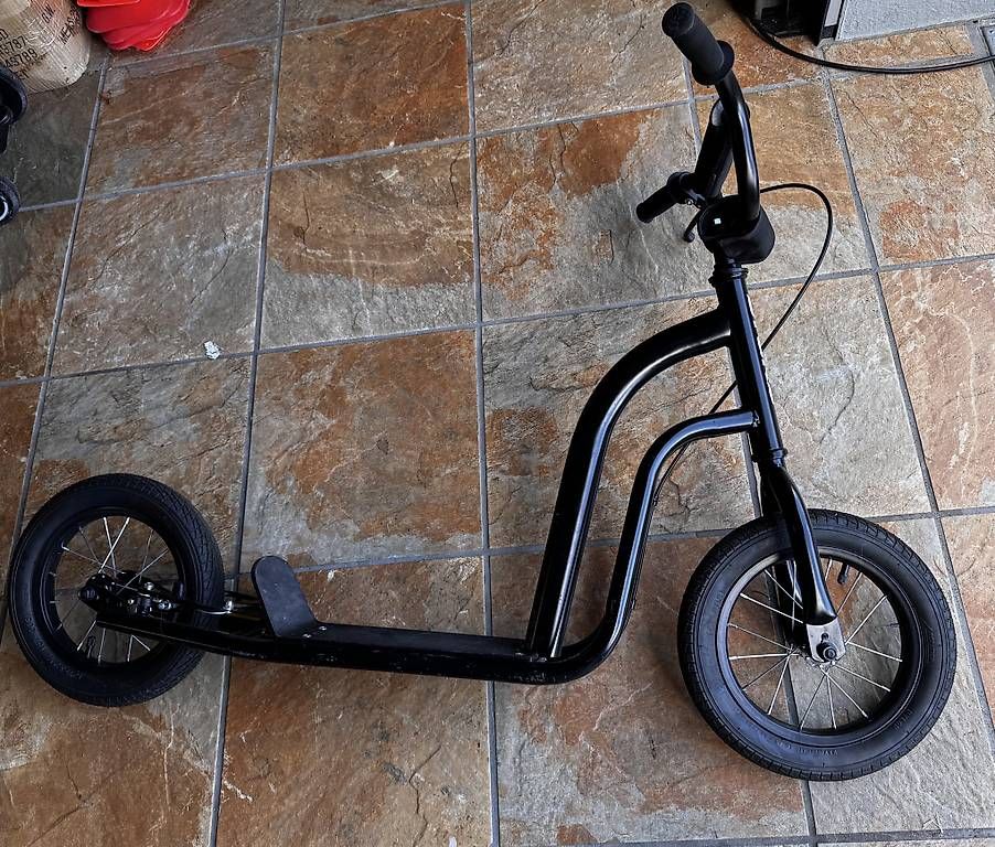Kickboard: Scooter Trottinett – Usato da Muhen venduto da Soliberg
