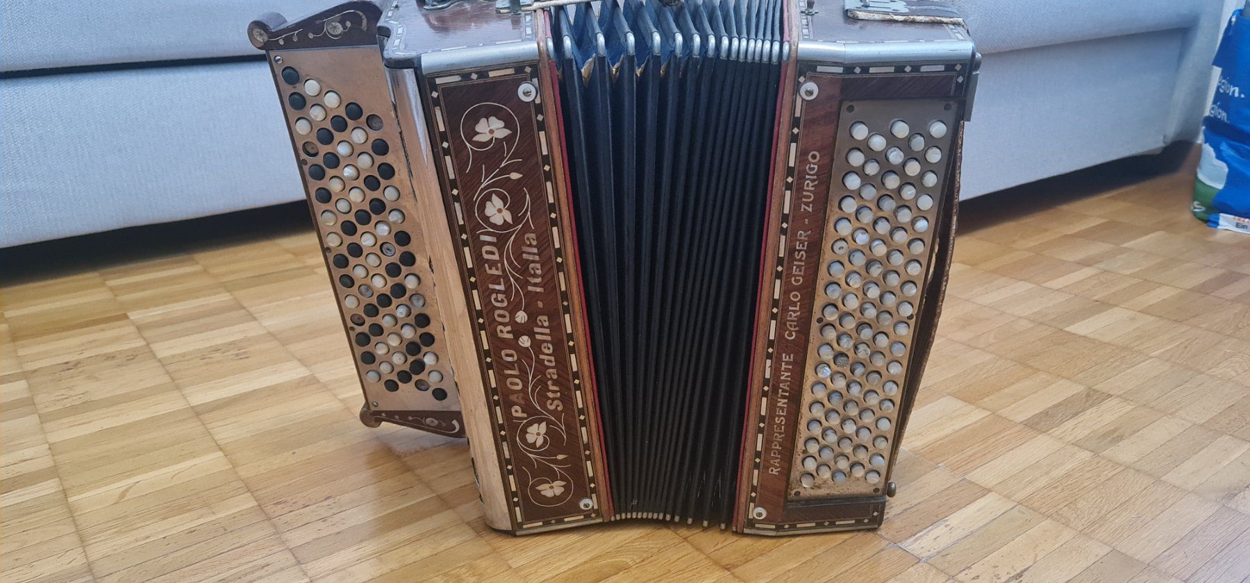 Strumenti musicali: Akkordeon Stradella – Usato da Unterentfelden venduto da Felco