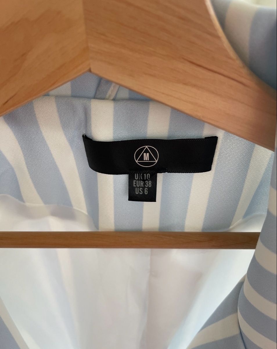 Anzüge & Kostüme: Sommerlicher Blazer, hellblau-weiss gestreift, Grösse M – Gebraucht aus Diegten von kip_wg9z 1