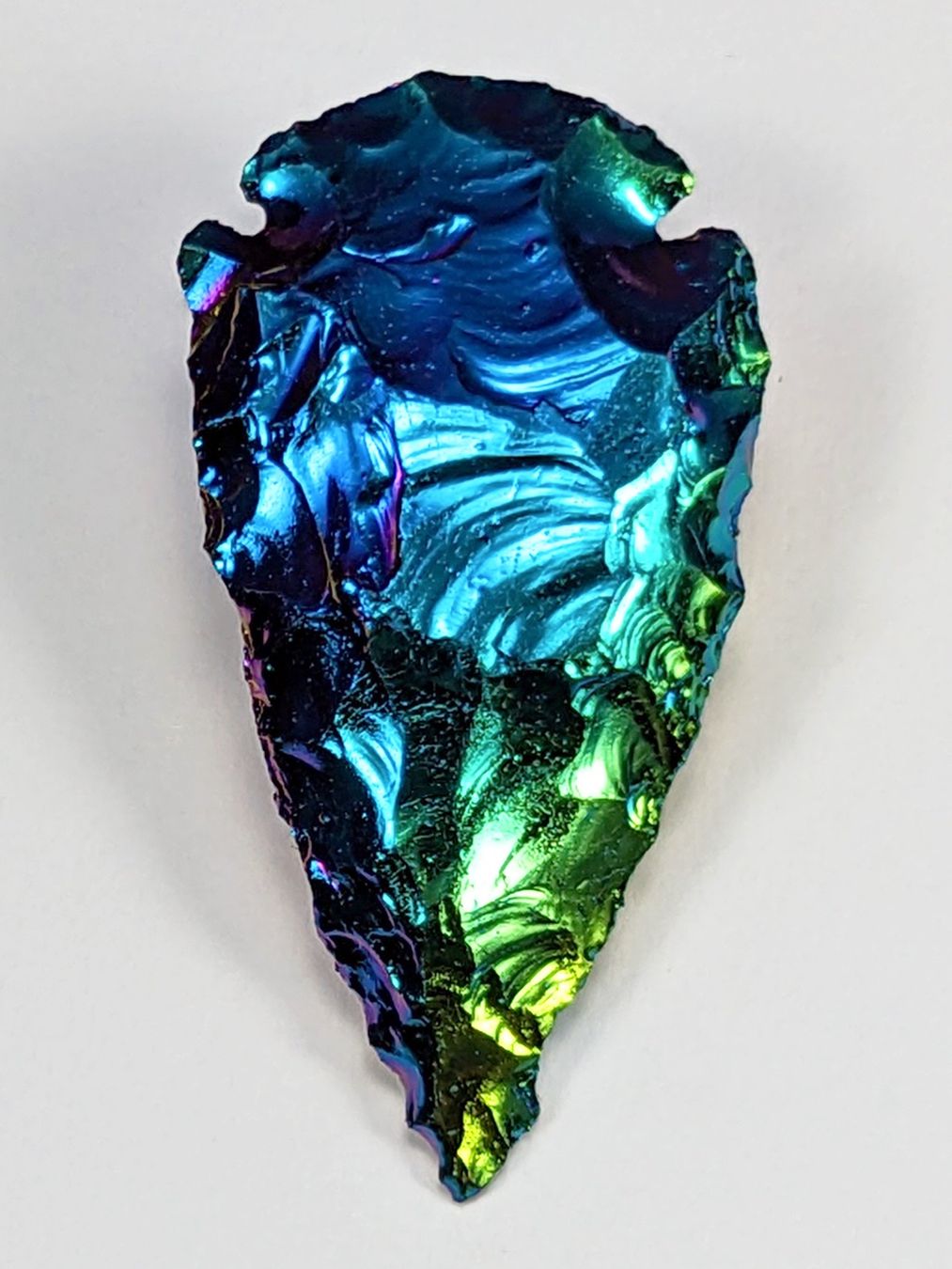 Mineralien & Heilsteine: Aura Obsidian Pfeilspitze - Titan beschichtet mit 2 Farbtöne – Neu und originalverpackt aus Meilen von StoneGarden