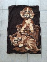 Decke braun mit Hund und Katze