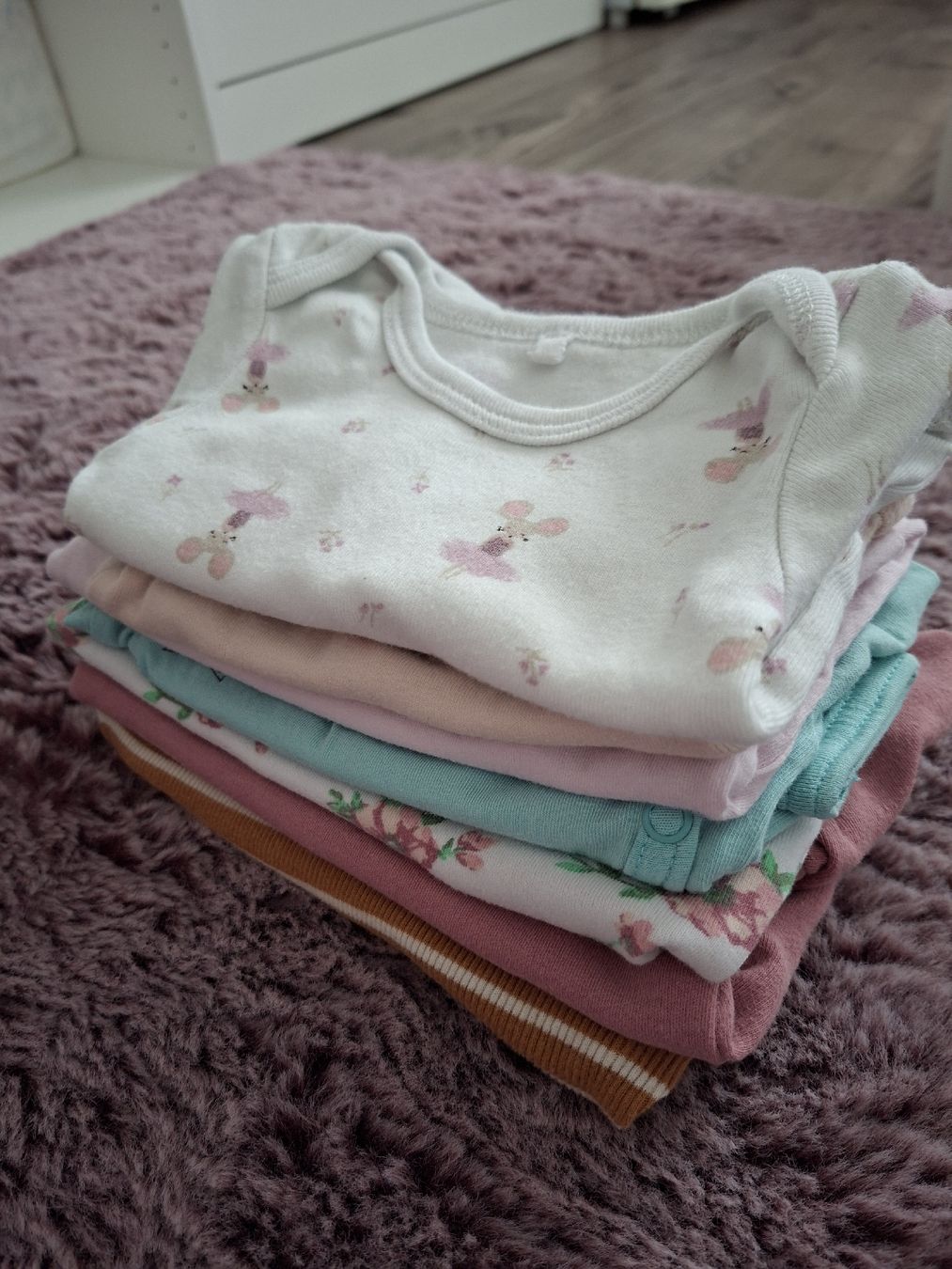 Lotti & Set di vestiti: Baby-Bodys Grösse 68, 14 Stk. – Usato da Winterthur venduto da Ausmisten2026 1