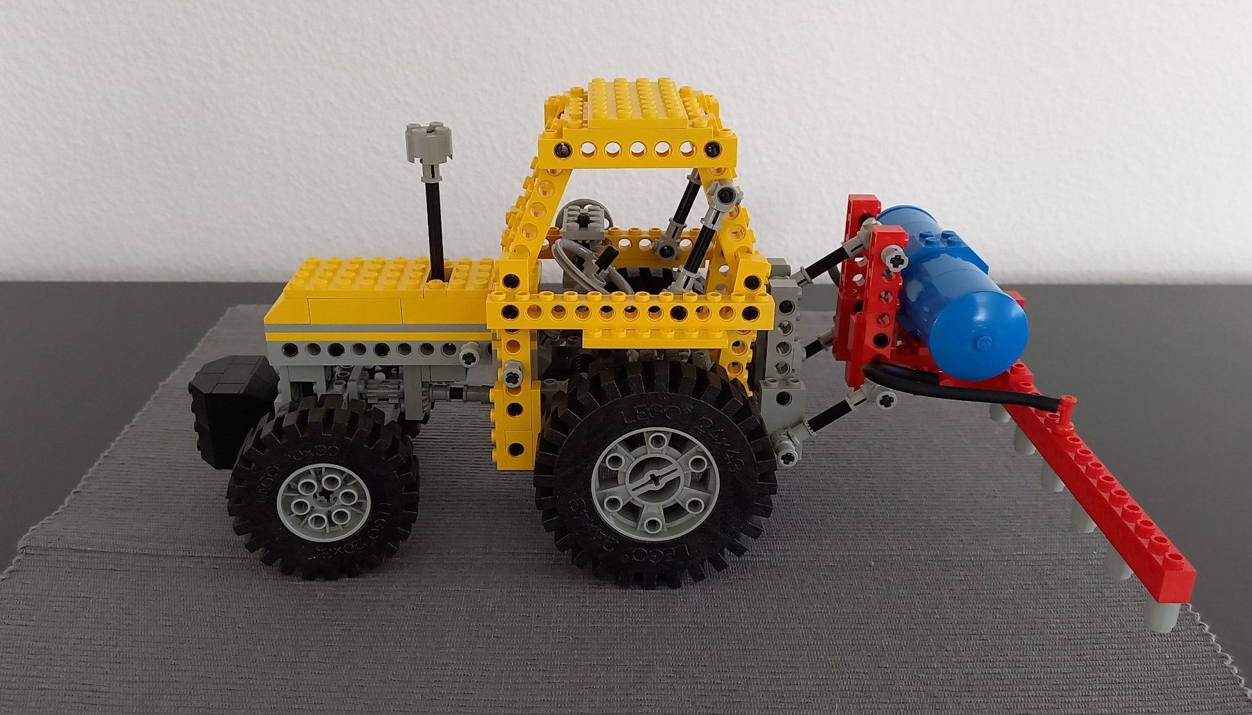 Lego Spielzeuge: Lego Technics 8849 – Gebraucht aus Emmenbrücke von poros221 2