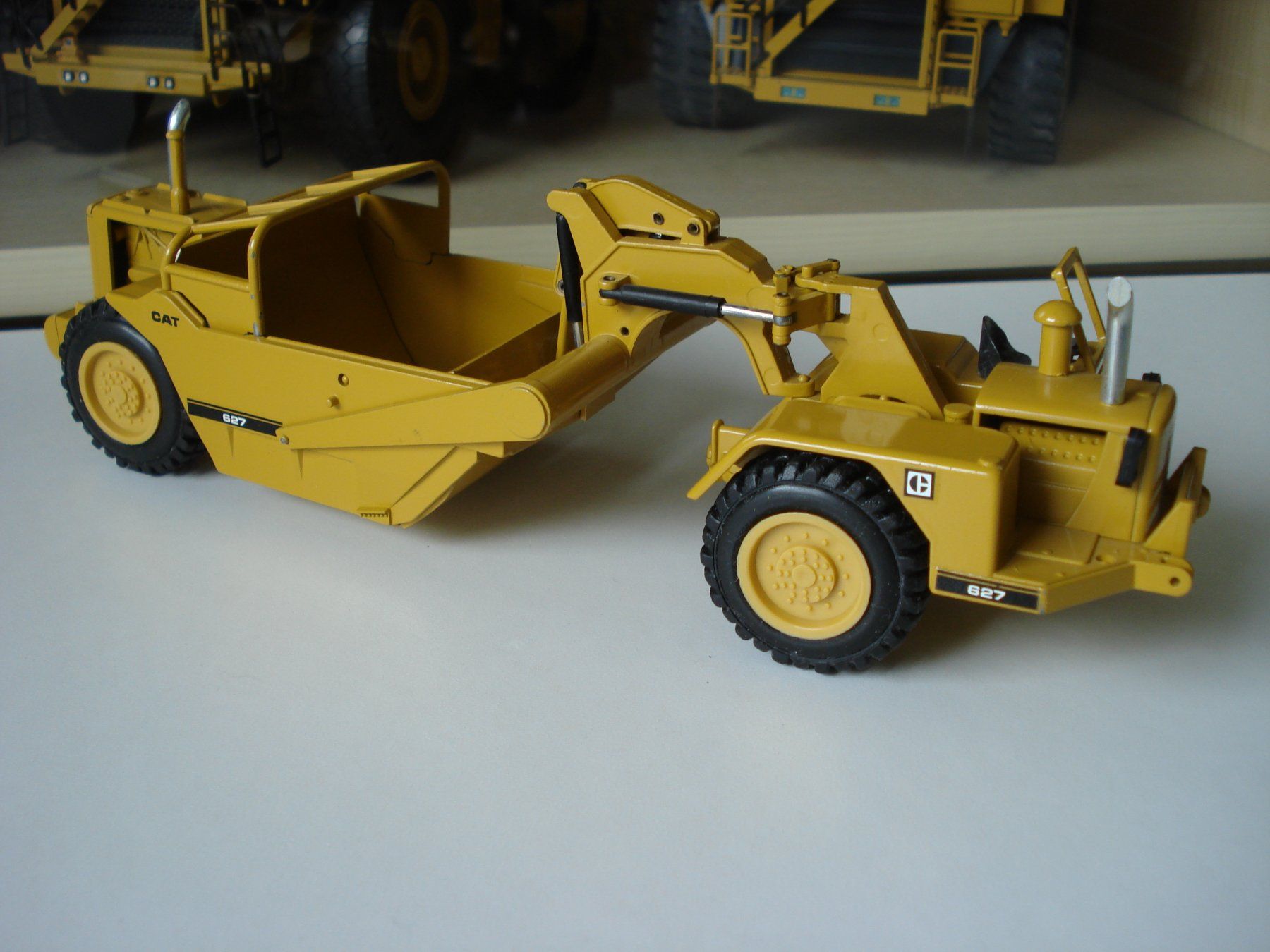 Caterpillar Kits de montage: CAT 627 Scraper – D'occasion à Mitlödi par worker04 1
