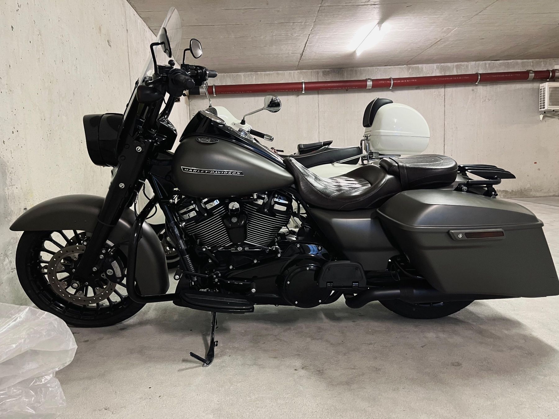 Harley-Davidson Touring: Road King Special (FLHRXS) – Usato da Oberwil b. Zug venduto da Julianaranya 1