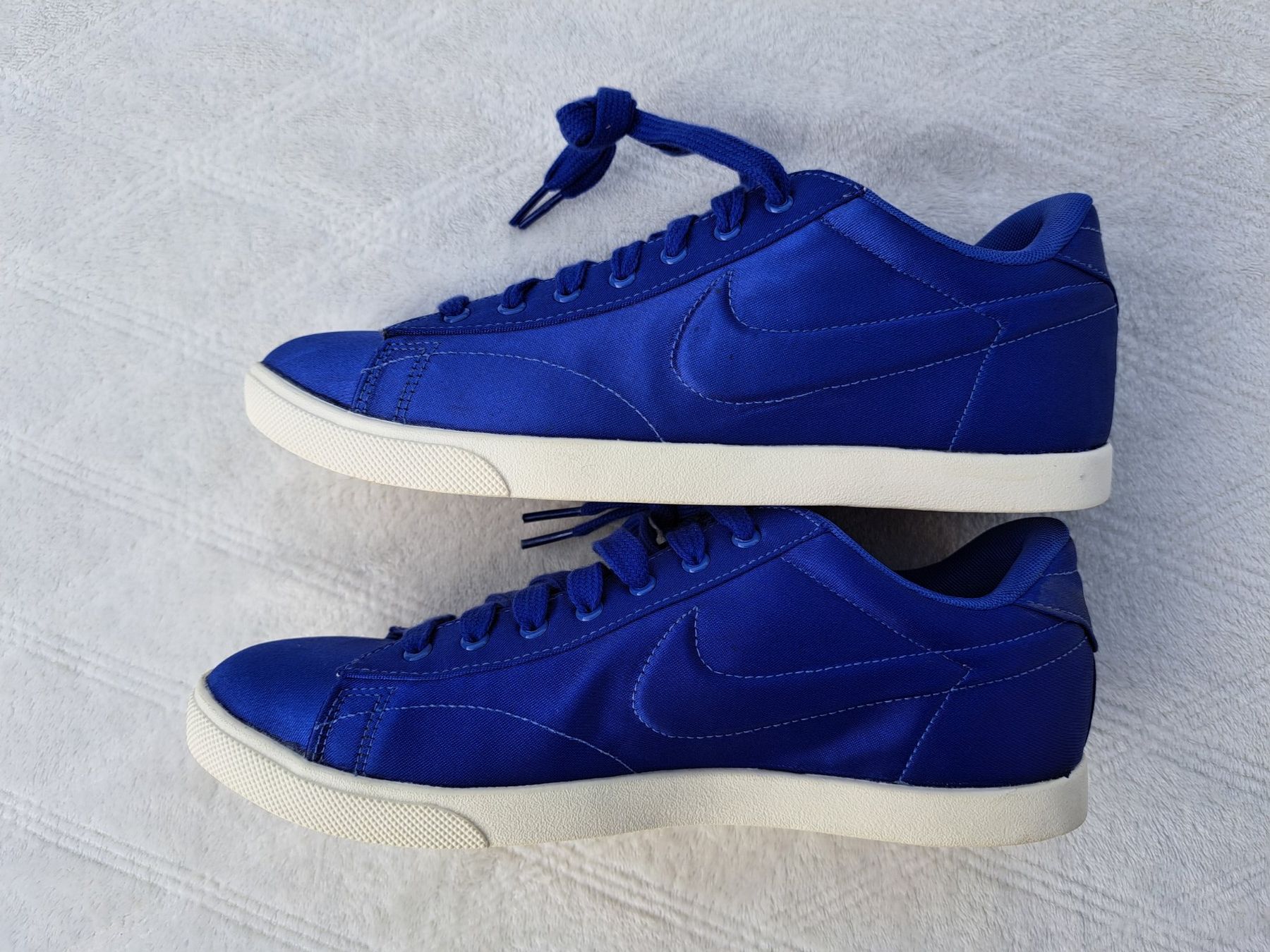 Nike Scarpe da donna: NEU! Violette Nike Sneaker Gr. 40 – Nuovo e nell'imballaggio originale da Gysenstein venduto da joshuas81 4