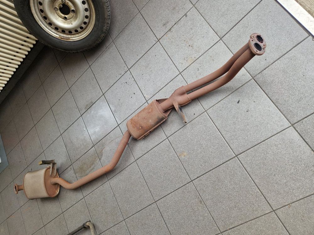 Polmo Auspuff Mitteltopf Schalldämpfer Set - Für Kia Ceed 1.4 1.6 2006-2009