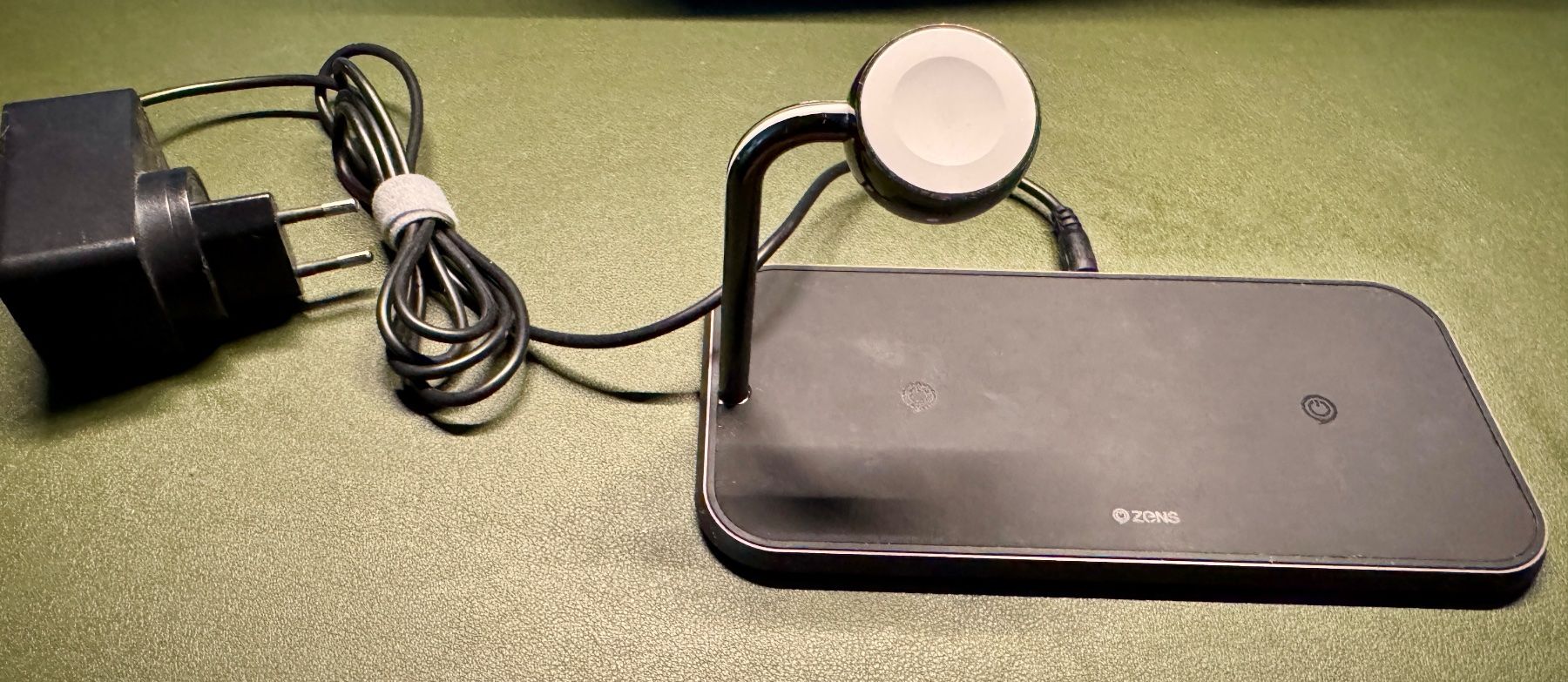 Caricabatterie: ZENS Dual + Watch Fast Wireless Charger – Usato da Regensdorf venduto da Ragi_Offers