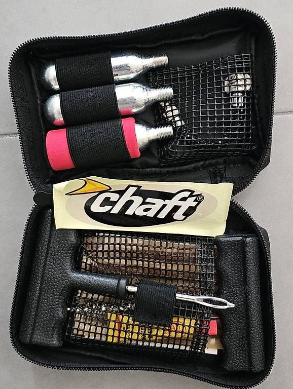 Parti ricambio per ciclomotori: Kit réparation pneu moto Chaft  neuf – Usato da Martigny venduto da Neposedy