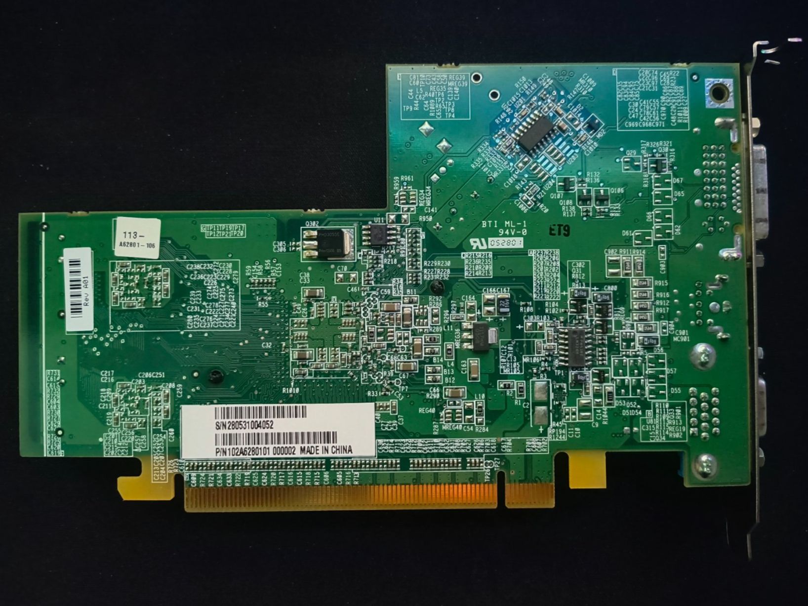 Schede grafiche: ATI Radeon 9600 - Ancienne carte graphique – Usato da Seiry venduto da Zhe_AngryBm 1