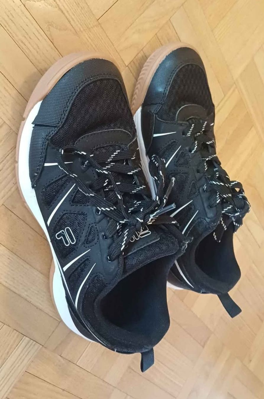 Fila Scarpe per ragazzi: Kinder Schuhe – Usato da Wil SG venduto da ale_zd8r