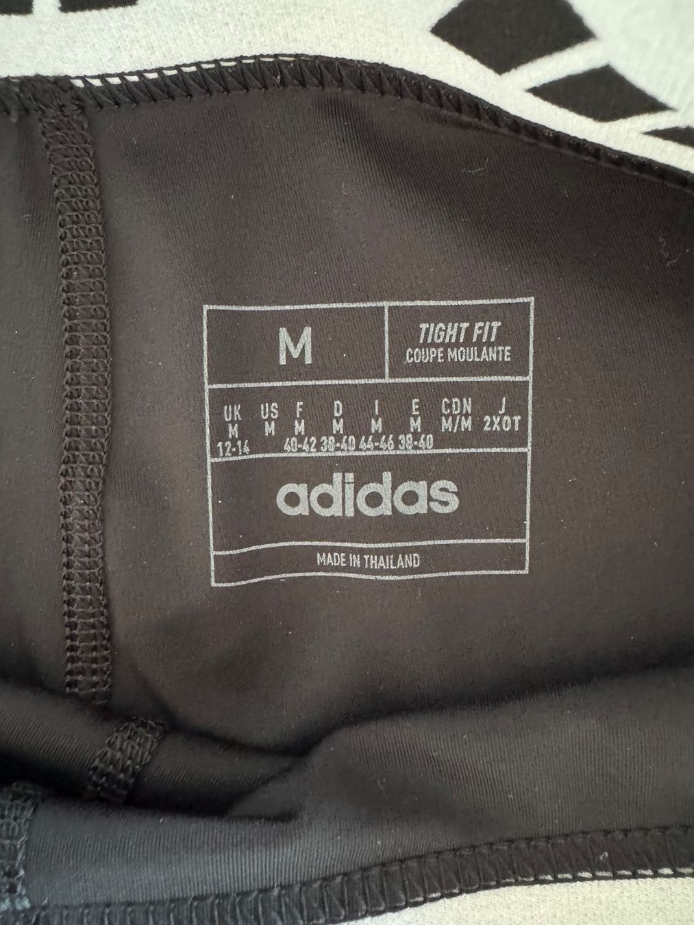 Adidas Pantaloni: Adidas Techfit Shorts Black Size M – Usato da Zürich venduto da ala_drq8 3