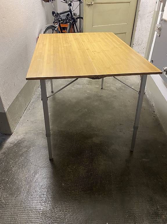 Tavoli: Campingtisch aus Bambus – Usato da Solothurn venduto da ger_88sr