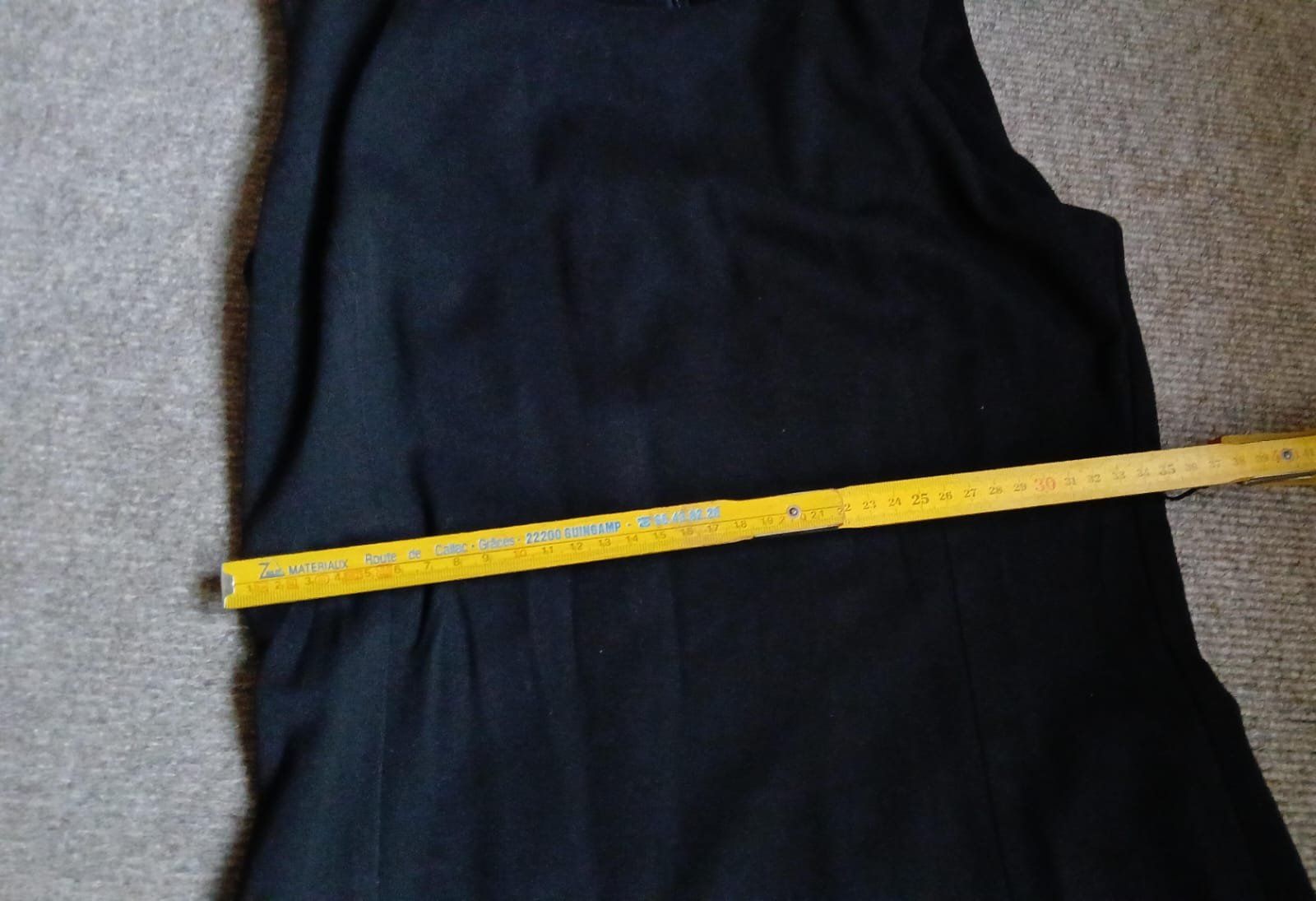Vestiti: Robe noire classique – Usato da Rüthi (Rheintal) venduto da zit_y7br 5