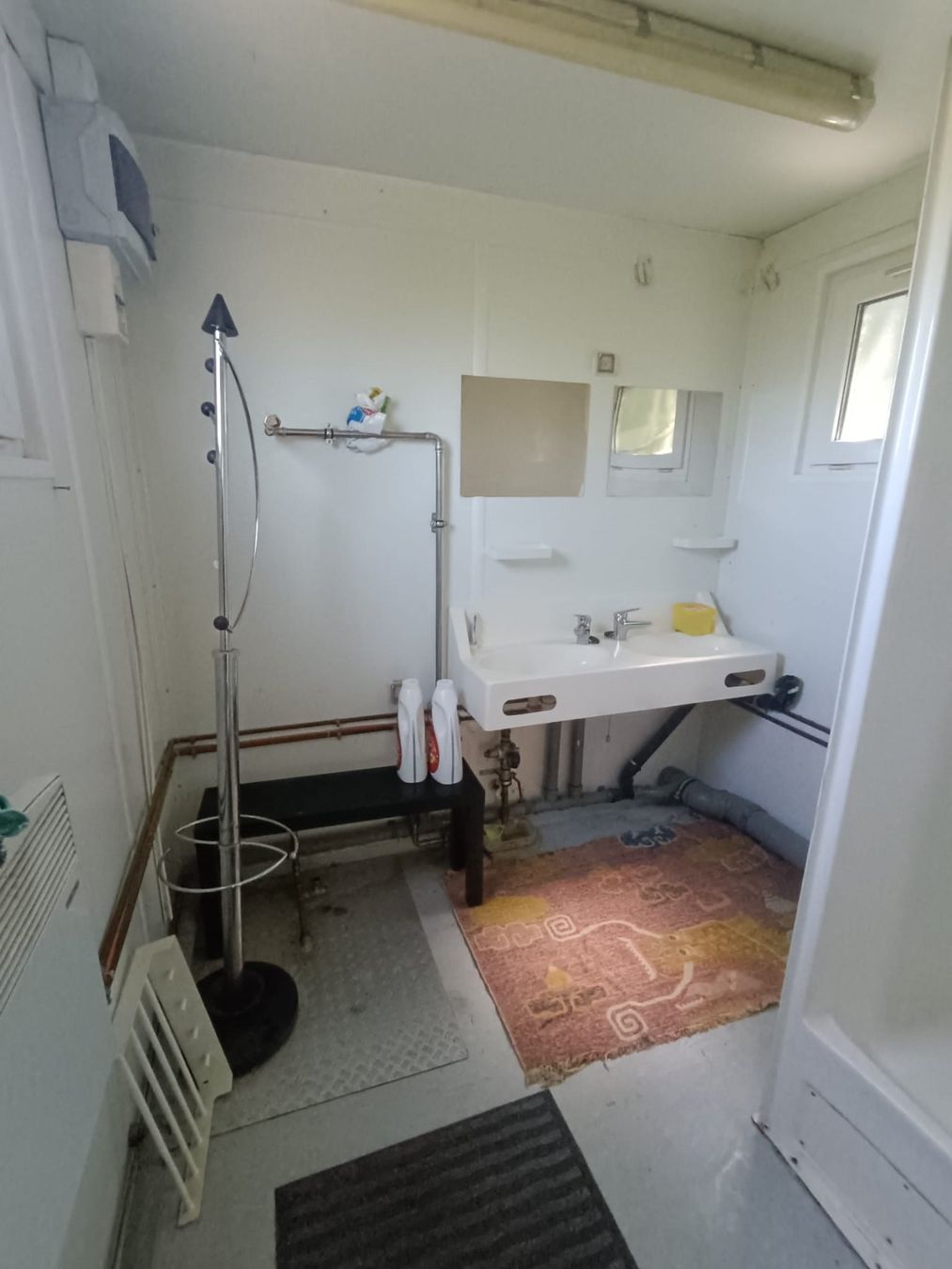 Contenitori edile: 7  Wohn/Sanitärcontainer gebraucht Preis 2700-3500chf – Usato da Stettfurt venduto da sz8_6dk5 8
