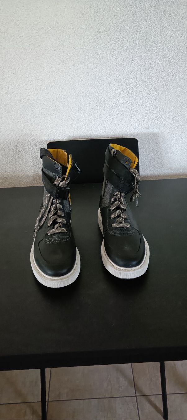 Diesel Scarpe da uomo: Neue Moderne Diesel schuhe – Nuovo (secondo la descrizione) da Embrach venduto da jos_b9jl 3