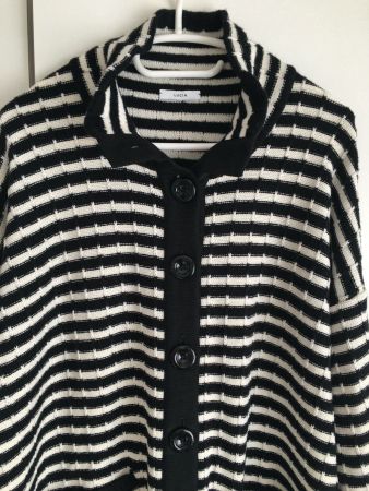 Neue schöne Strickjacke schwarz-weiss, Marke Lucia Grösse 46