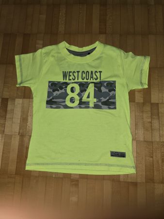 Leichtes T-Shirt Grösse 104