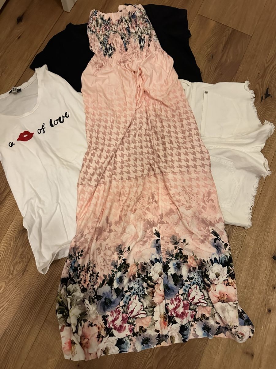 Lots de vêtements: Kelider – D'occasion à Rudolfstetten par Laramalna 1