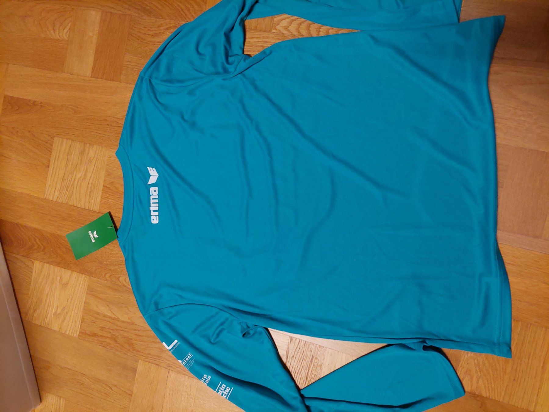 T-Shirts: T-shirt technique course à pieds – Neu und originalverpackt aus Genolier von Ciuciu 1